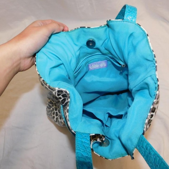 Claire's Cheetah Print Handbag with Blue Bow & Handle - makes a cute gift! - Picture 3 of 3